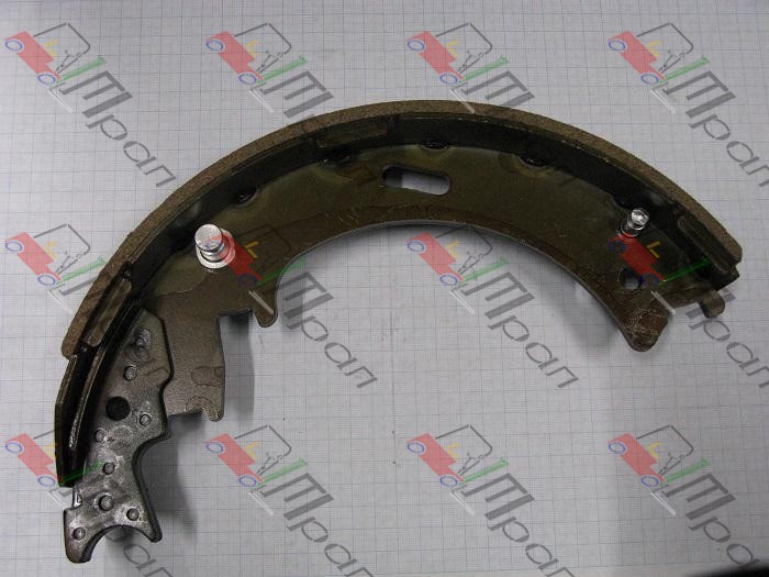 TOYOTA 47505-33260-71 Колодка тормозная левая Toyota 8 сер., 3,5т. (TRP)