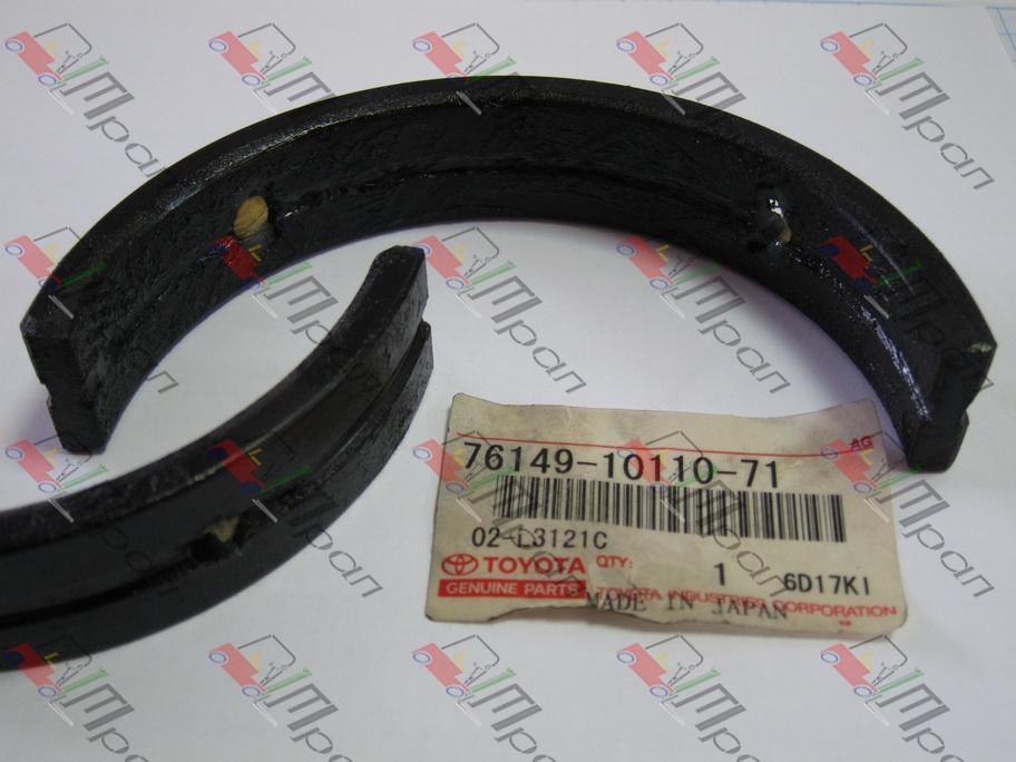 TOYOTA 76149-10110-71 Вкладыш мачты Toyota 7FD25 (TRP)