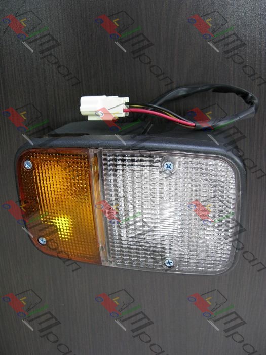 TOYOTA 56550-23321-71 Фара передняя левая Toyota 8FD15 (TRP)