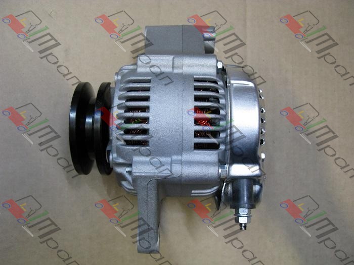 TOYOTA 27060-78159-71 Генератор 4Y